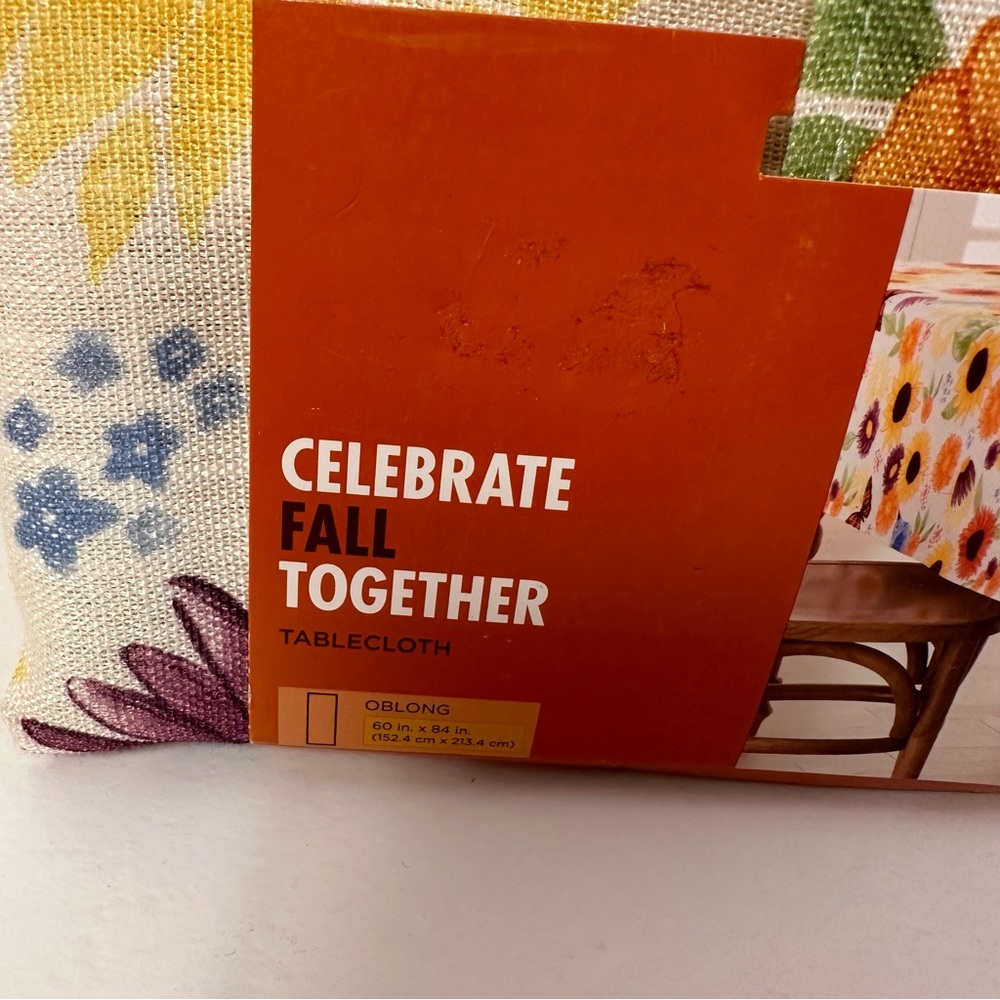 Sunflower Table Cloth - Picture 2 of 7